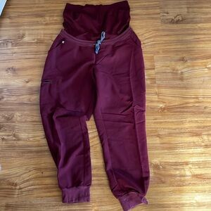 Women's Burgundy Zamora™ Maternity - Jogger Scrub Pants - L / Burgundy